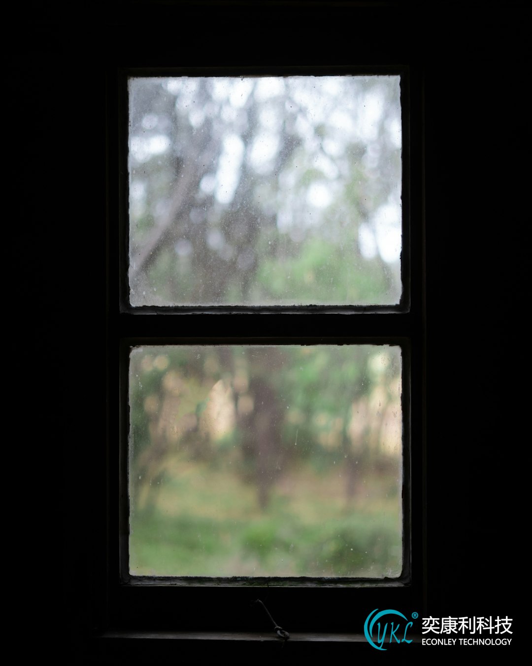 Small Hospital Window Screen